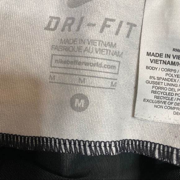 Nike Medium Dri-Fit Leggings Black and White Med - Picture 3 of 3